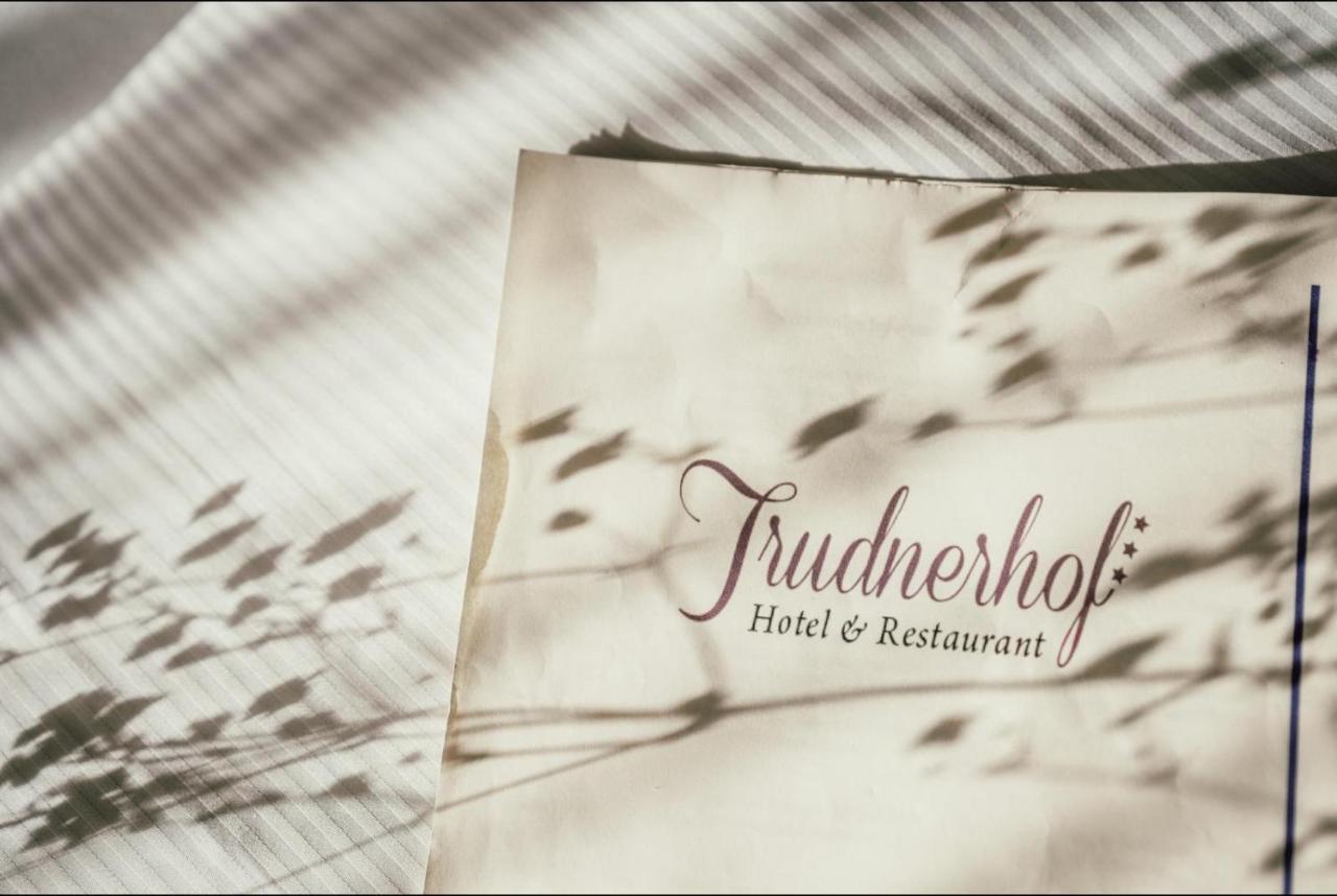 טרודנה Hotel Trudnerhof Im Naturpark Trudnerhorn מראה חיצוני תמונה